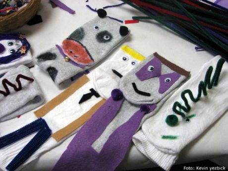 Como hacer marionetas y titeres con calcetines